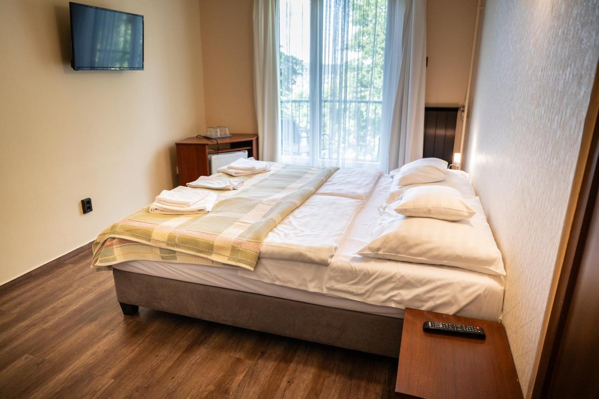 בודפשט Hotel Bobbio מראה חיצוני תמונה